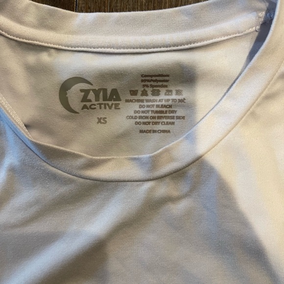 ZYIA White Active Tank Top - Picture 2 of 2